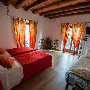 Santa Lucia Bed & Breakfast